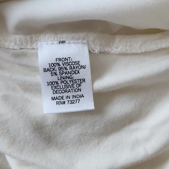 Apt. 9 White Geometric Embroidered Tank Top - Picture 7 of 8